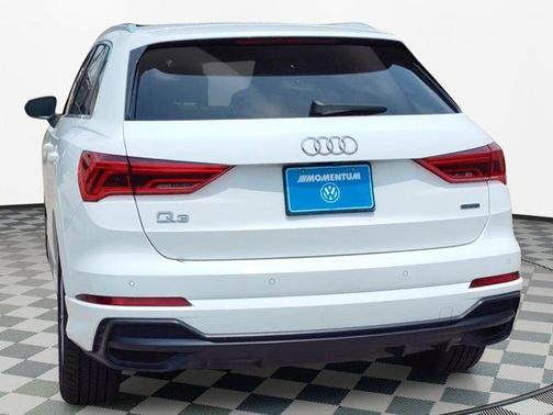 2021 Audi Q3 45 S line Premium