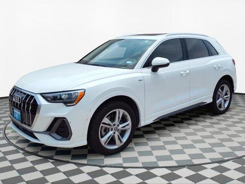2021 Audi Q3 45 S line Premium