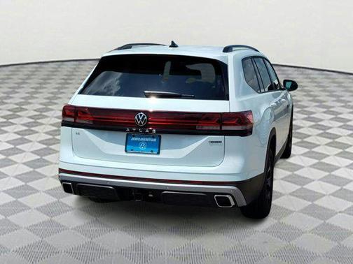 2025 Volkswagen Atlas 2.0T Peak Edition