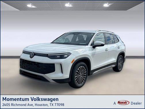 Pure White exterior 2026 Volkswagen Tiguan 2.0T S