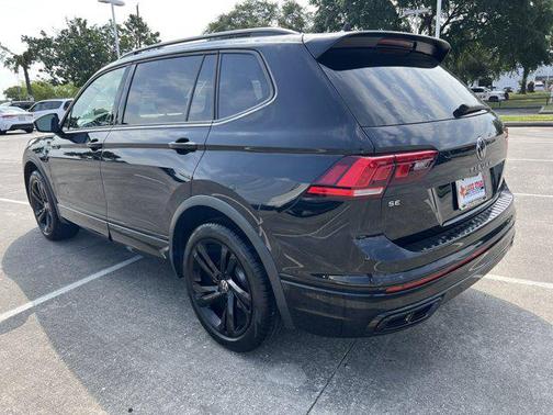 2023 Volkswagen Tiguan 2.0T SE R-Line Black