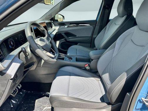 2025 Volkswagen Tiguan 2.0T SE R-Line Black 4MOTION