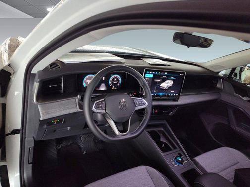 2025 Volkswagen Tiguan 2.0T S