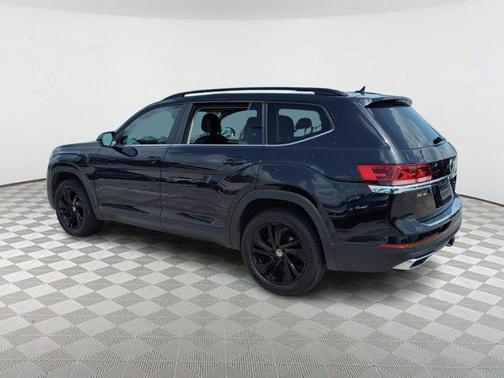 2022 Volkswagen Atlas 3.6L SE w/Technology