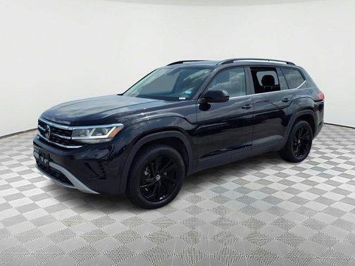 2022 Volkswagen Atlas 3.6L SE w/Technology