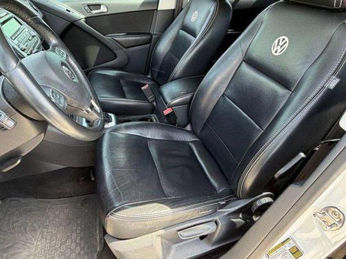 Candy White 2013 Volkswagen Tiguan S