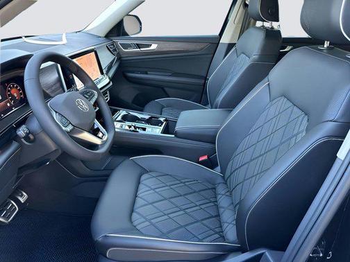 2025 Volkswagen Atlas 2.0T SEL Premium R-Line 4MOTION