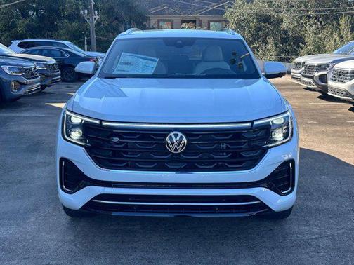 2026 Volkswagen Atlas Cross Sport 2.0T SEL Premium