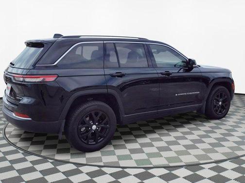 2024 Jeep Grand Cherokee Limited X