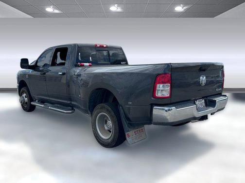 2024 RAM 3500 Tradesman Crew Cab 4x4 8' Box