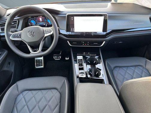 2026 Volkswagen Atlas Cross Sport 2.0T SEL Premium