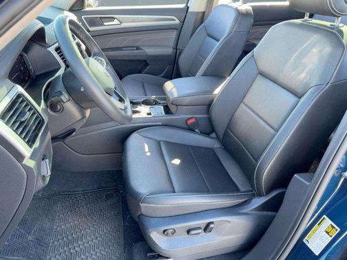 2023 Volkswagen Atlas 3.6L SE w/Technology