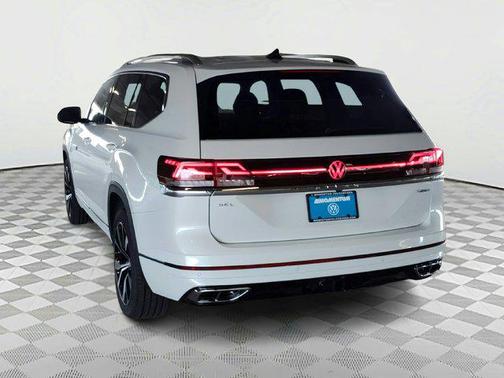 2025 Volkswagen Atlas 2.0T SEL Premium R-Line 4MOTION