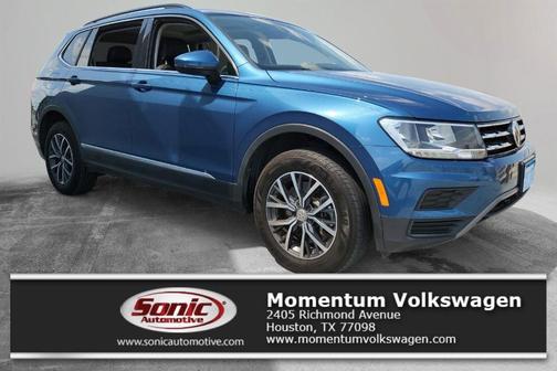Photo 1 of 28 of 2020 Volkswagen Tiguan 2.0T SE