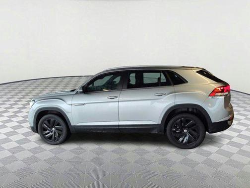2022 Volkswagen Atlas Cross Sport 3.6L V6 SE w/Technology