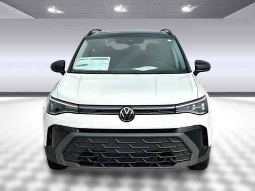 2025 Volkswagen Taos 1.5T SE Black