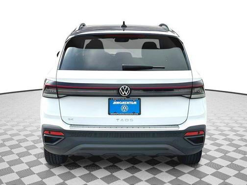 2025 Volkswagen Taos 1.5T SE Black