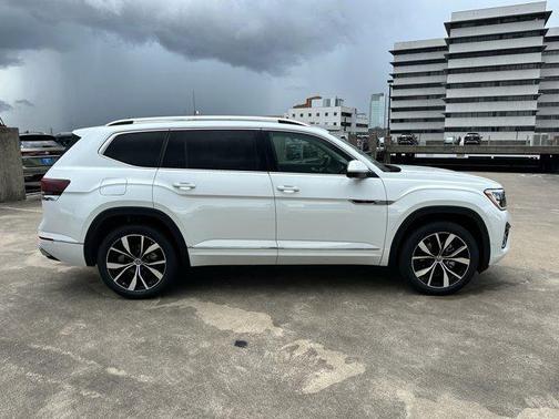 2025 Volkswagen Atlas 2.0T SEL Premium R-Line 4MOTION