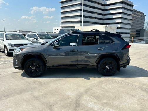2019 Toyota RAV4 Hybrid SE