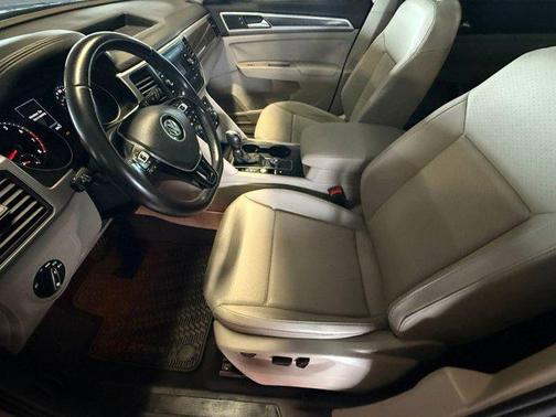 2018 Volkswagen Atlas 3.6L SE w/Technology