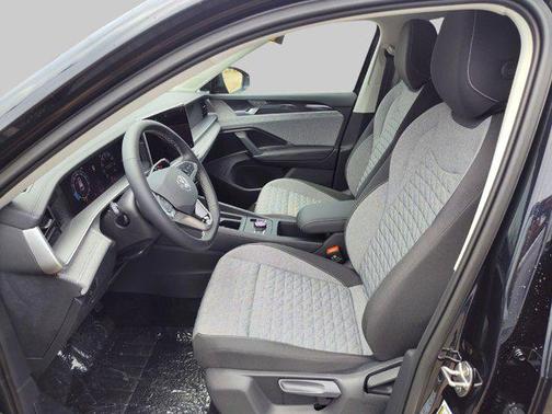 2025 Volkswagen Tiguan 2.0T S