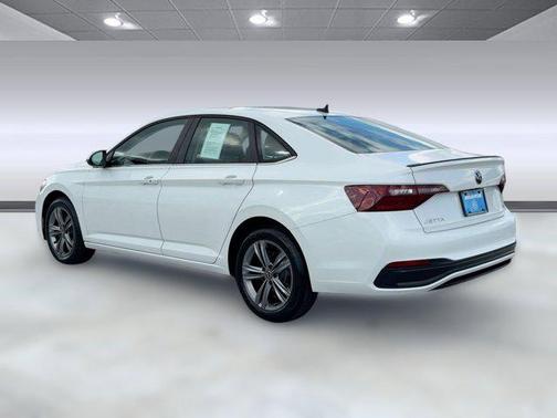 2023 Volkswagen Jetta 1.5T SE