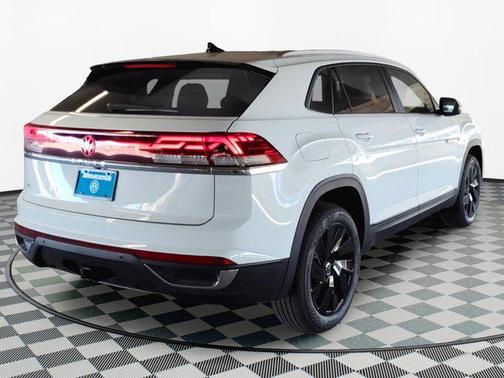 2025 Volkswagen Atlas Cross Sport 2.0T SE w/Technology