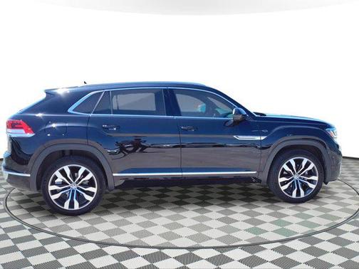 2022 Volkswagen Atlas Cross Sport 3.6L V6 SEL Premium R-Line