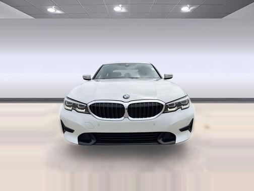 Alpine White 2019 BMW 330 330i
