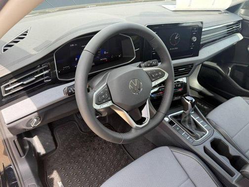 2026 Volkswagen Jetta 1.4T SE