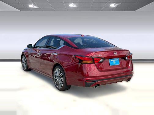 Scarlet Ember 2025 Nissan Altima SL FWD