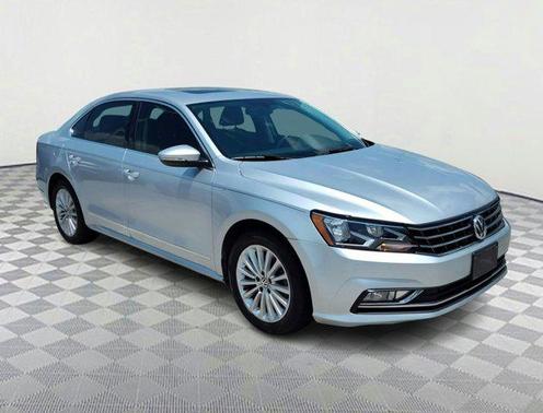 2016 Volkswagen Passat 1.8T SE w/Technology