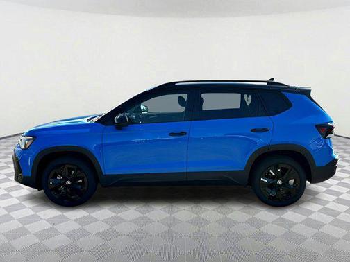 2025 Volkswagen Taos 1.5T SE Black