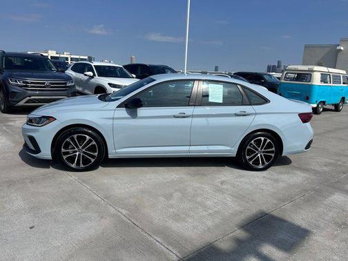 2025 Volkswagen Jetta 1.5T Sport