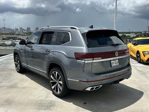 2024 Volkswagen Atlas 2.0T SEL Premium R-Line 4MOTION