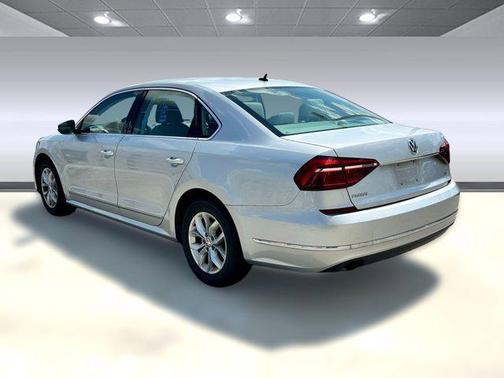 2017 Volkswagen Passat 1.8T S