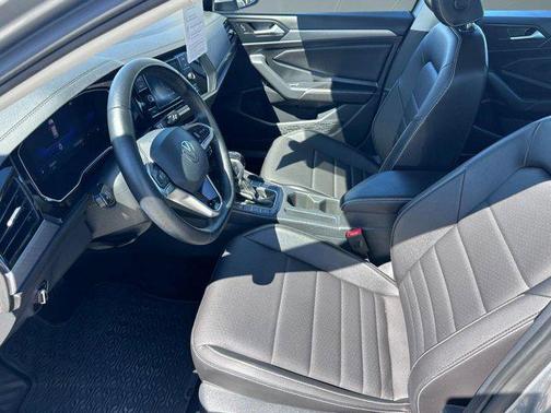 2022 Volkswagen Jetta 1.5T SE