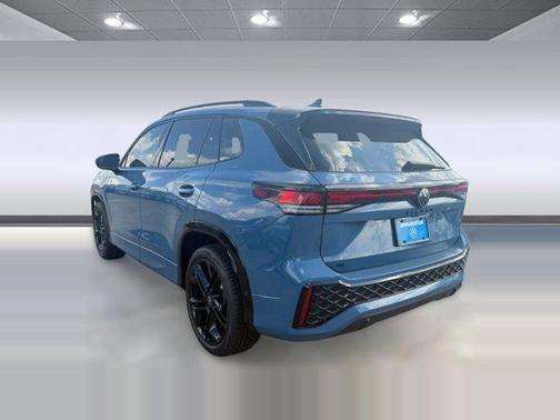 Monterey Blue Pearl 2026 Volkswagen Tiguan 2.0T SE R-Line Black