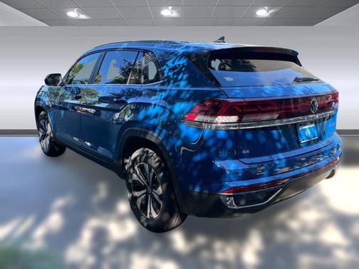 2026 Volkswagen Atlas Cross Sport 2.0T SE