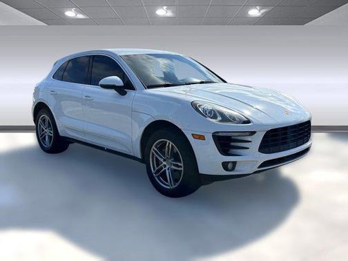 2015 Porsche Macan S