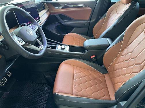 2026 Volkswagen Tiguan 2.0T SEL R-Line 4MOTION