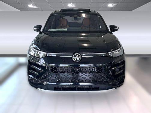 2026 Volkswagen Tiguan 2.0T SEL R-Line 4MOTION