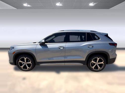 Pyrite Silver Metallic exterior 2026 Volkswagen Tiguan 2.0T SE