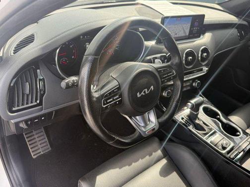 2022 Kia Stinger GT-Line