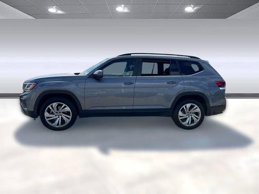 2022 Volkswagen Atlas 3.6L SE w/Technology