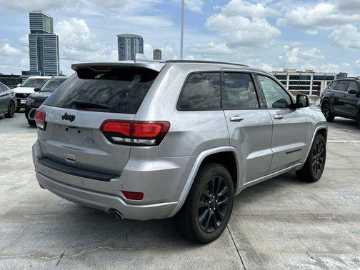 2018 Jeep Grand Cherokee Altitude
