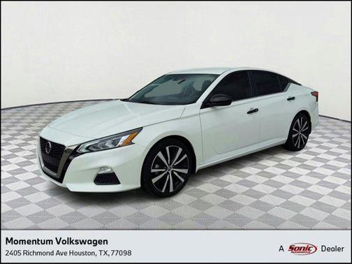 2021 Nissan Altima SR FWD