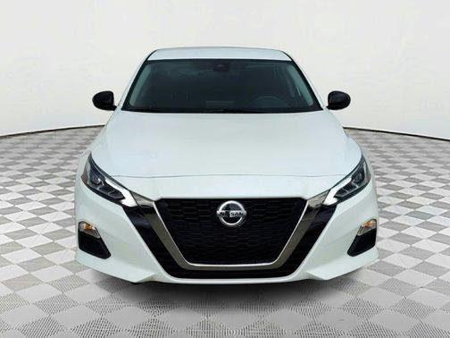 2021 Nissan Altima SR FWD