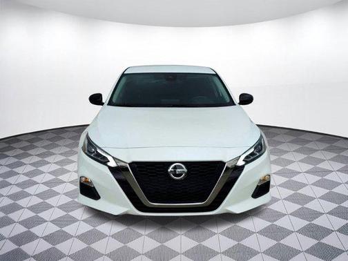2021 Nissan Altima SR FWD