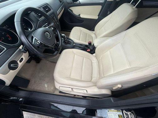 2015 Volkswagen Jetta Auto SE w/Connectivity